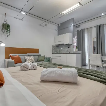 Flow Urban Living By Different Apartment Ferrara