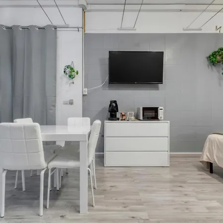 Flow Urban Living By Different Apartment *